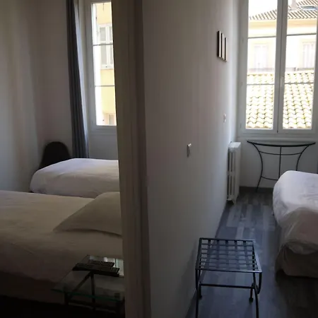 Szálloda Portalet Hyères
