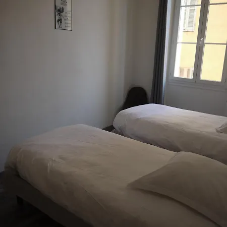 Szálloda Portalet Hyères